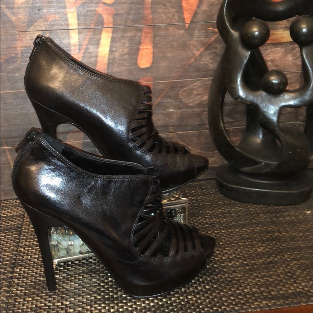 Comfy, Sexy dress up or down heels
